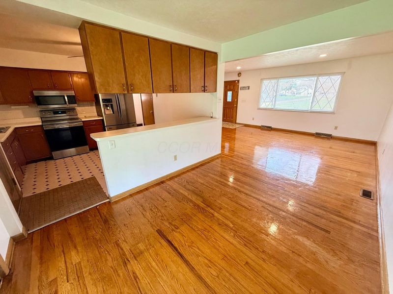 4397 Wright Avenue, Columbus, OH 43213 Photo 6