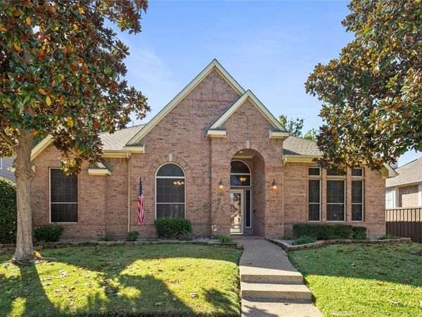 6048 Cypress Cove Drive, The Colony, TX 75056