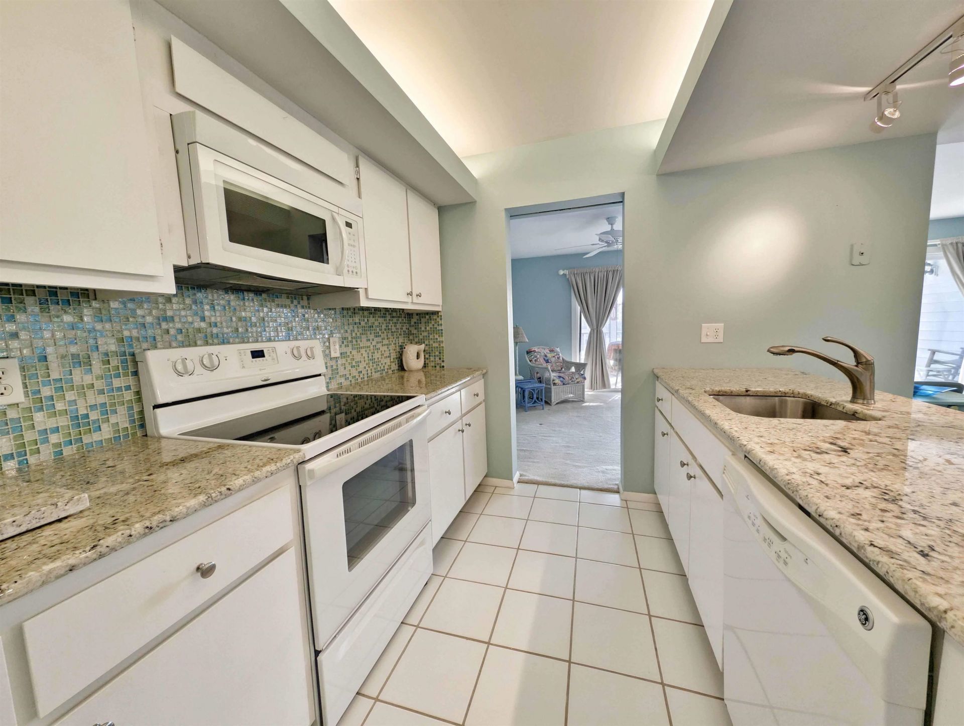 61 Inlet Point Dr. Photo 10