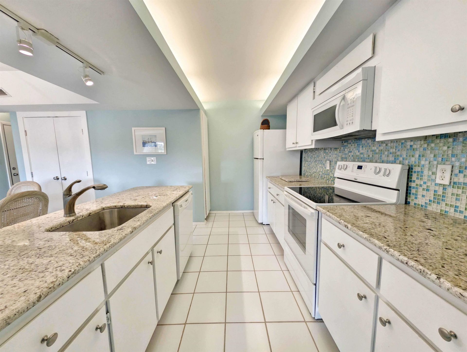 61 Inlet Point Dr. Photo 11