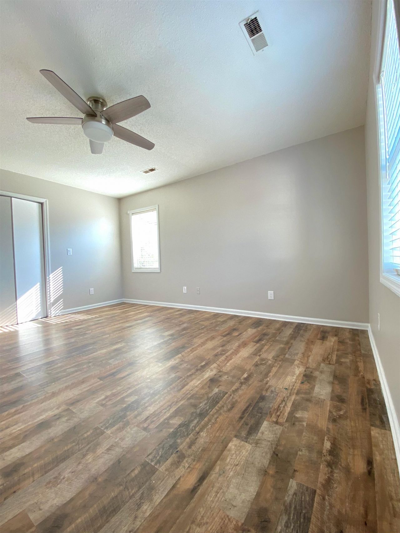 13 S Poplar Dr.  Photo 15