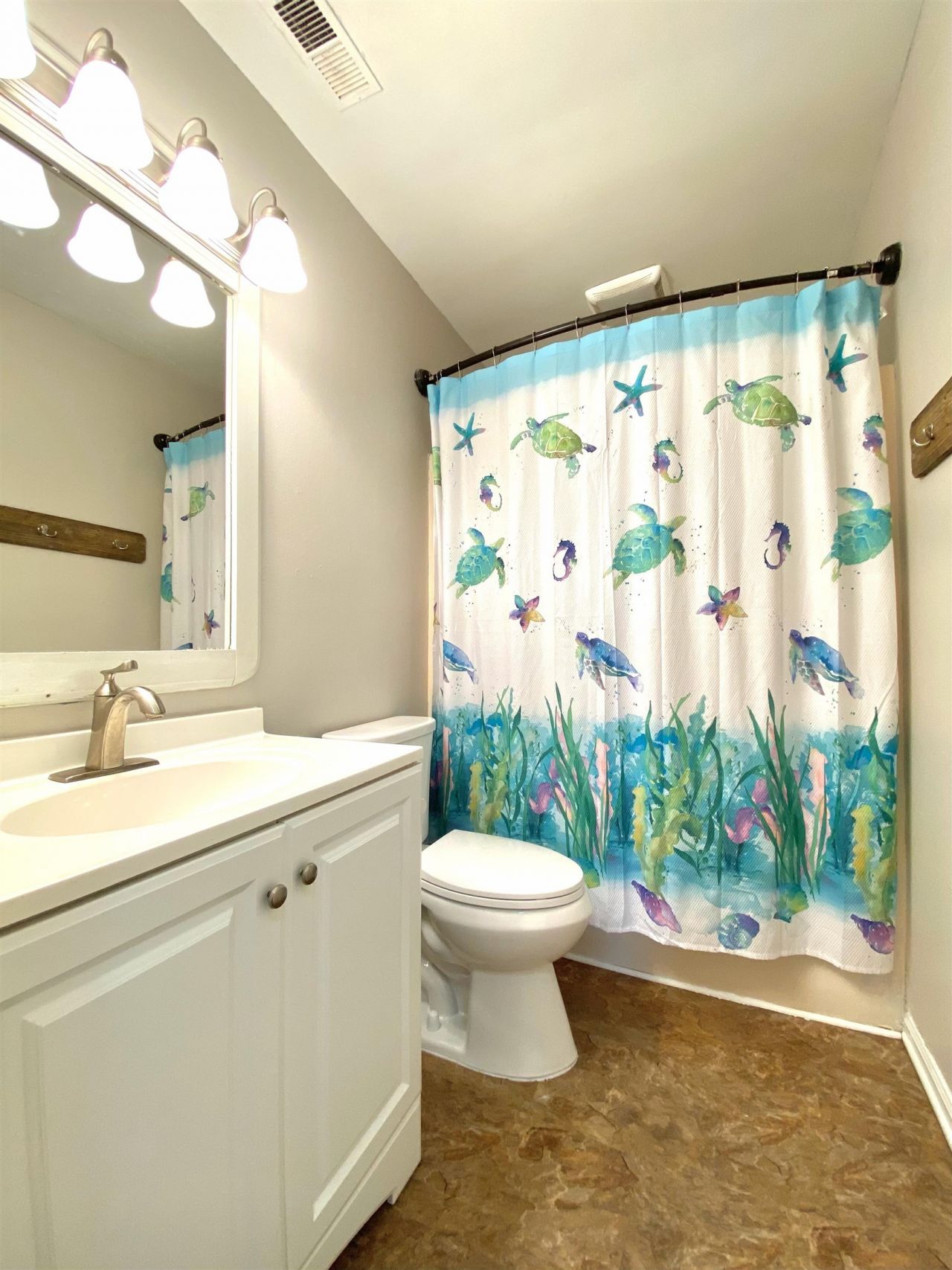 13 S Poplar Dr.  Photo 22