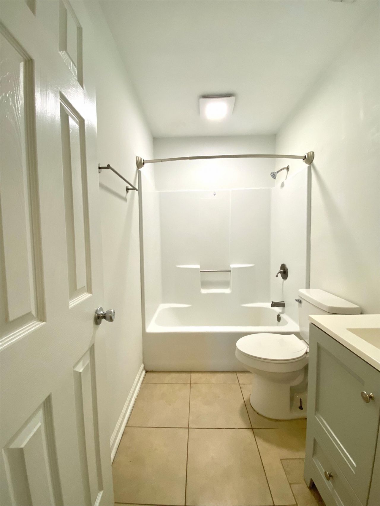 13 S Poplar Dr.  Photo 6