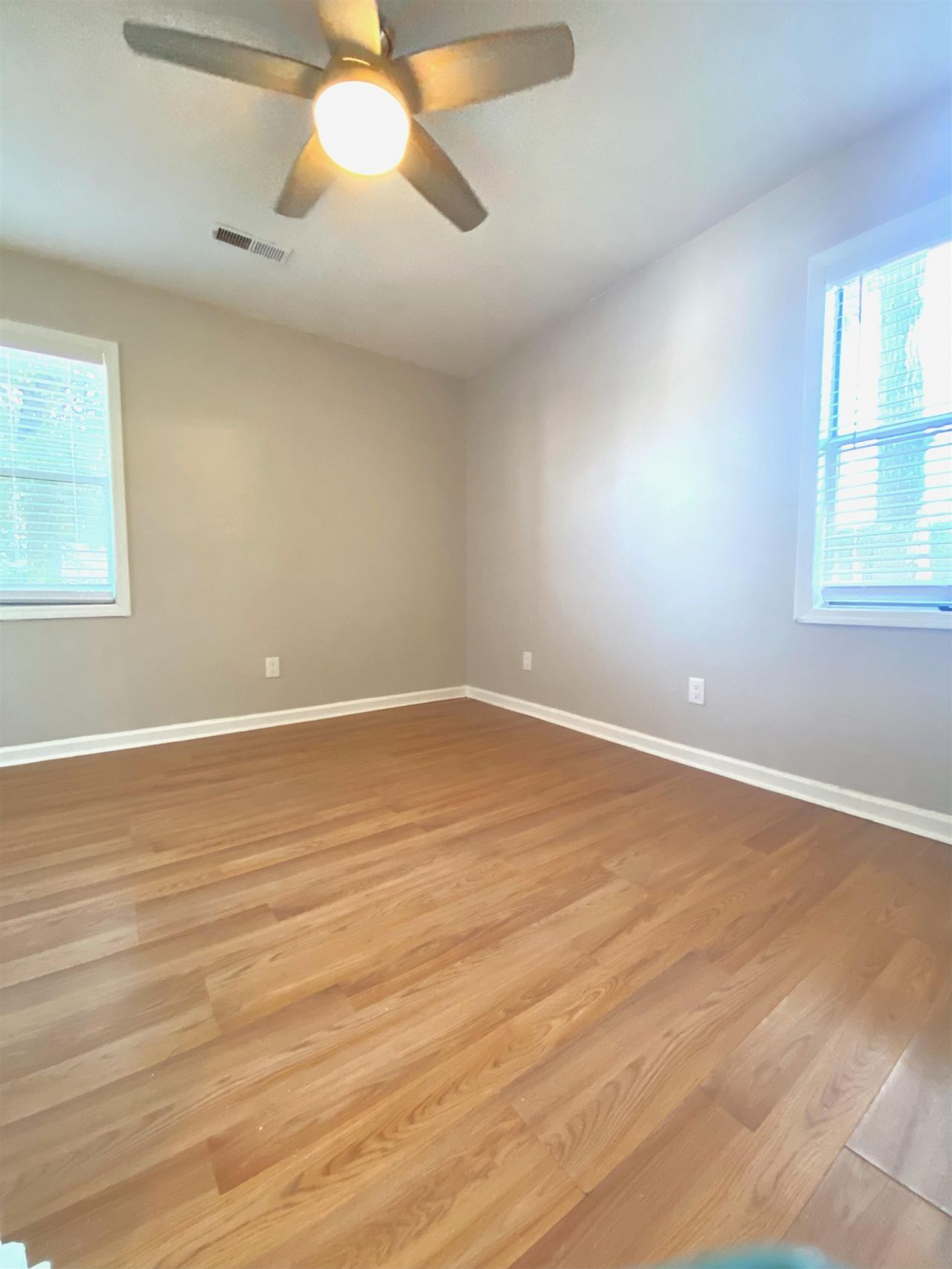 13 S Poplar Dr.  Photo 9