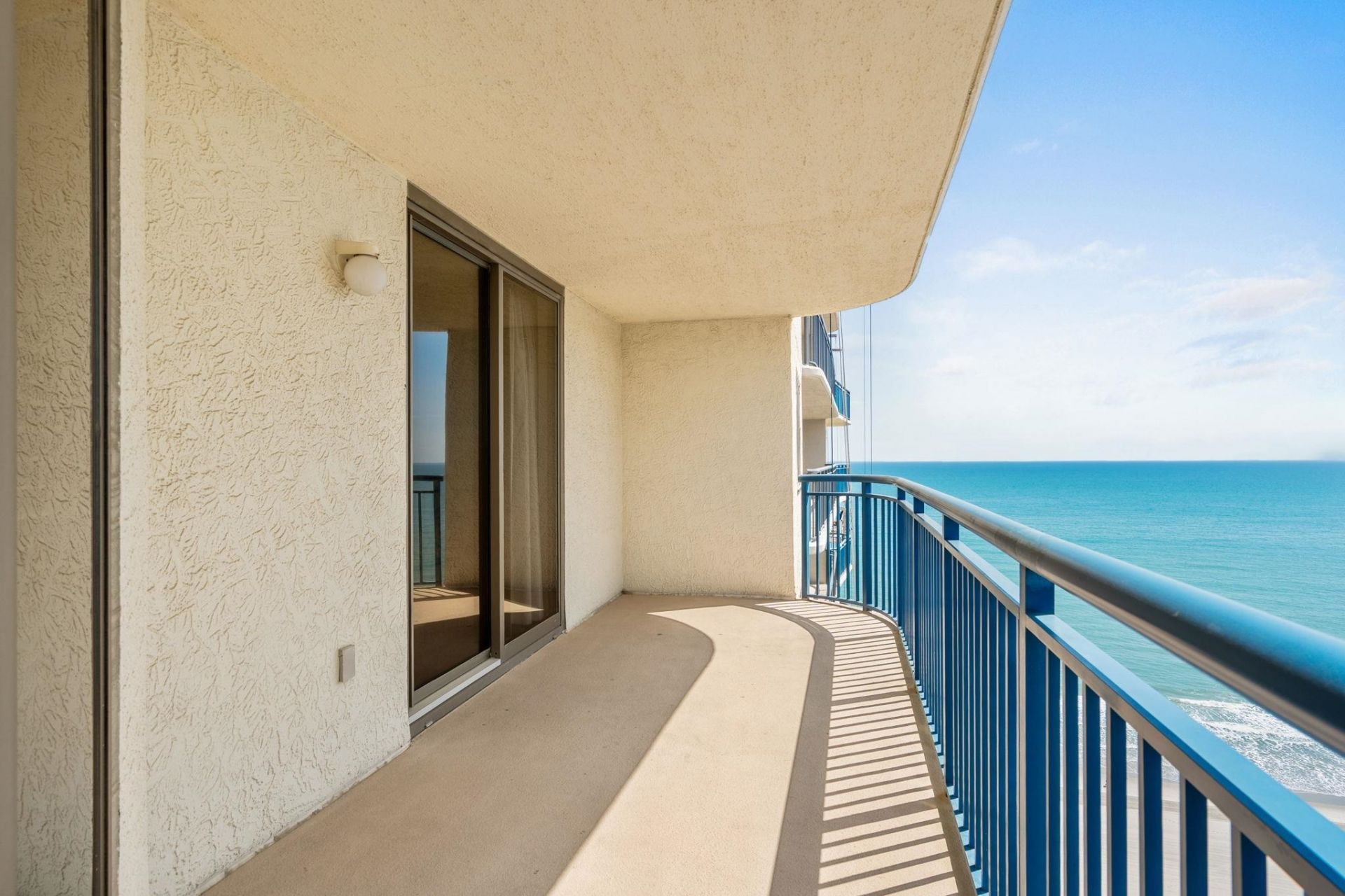 8560 Queensway Blvd. Photo 16