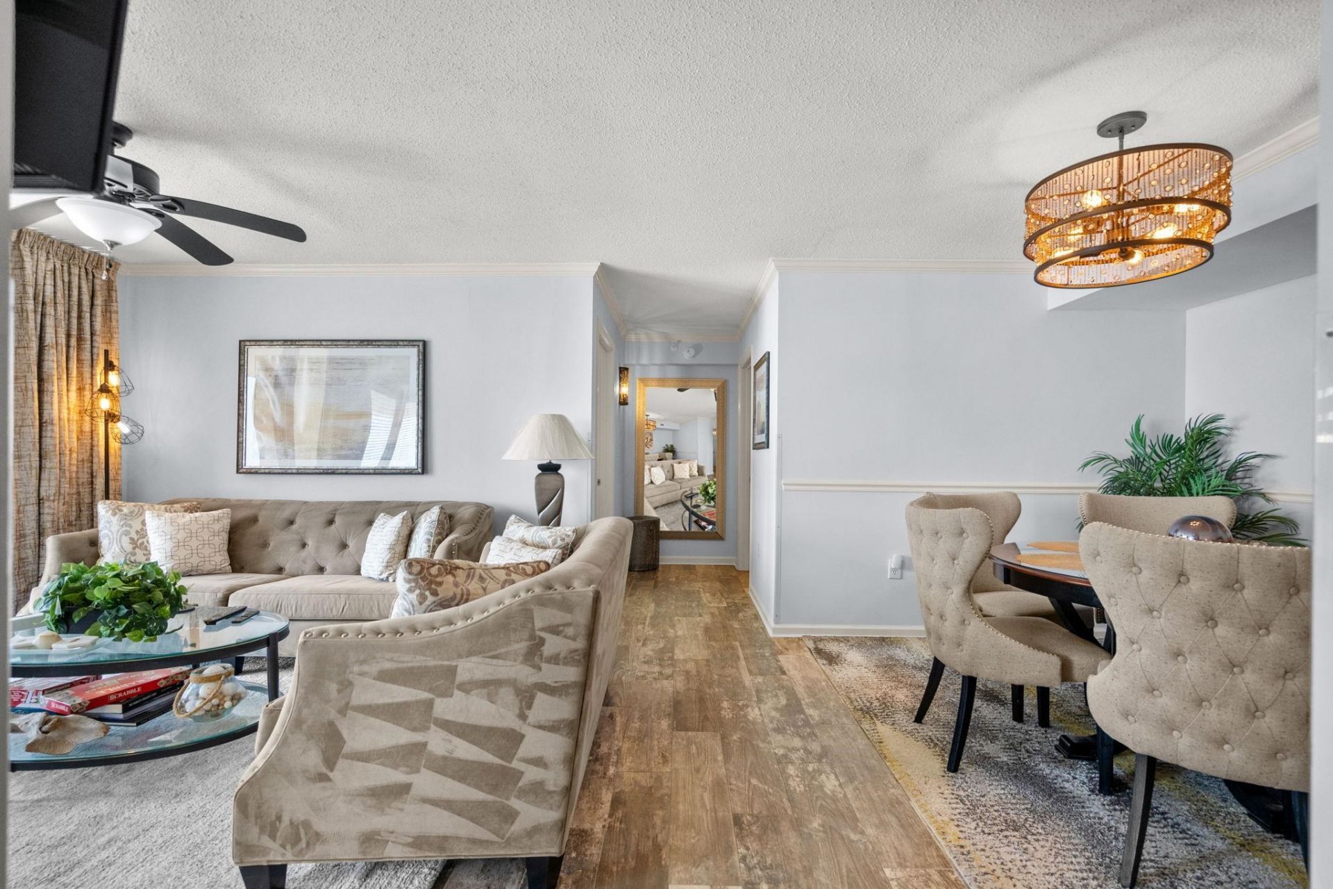 8560 Queensway Blvd. Photo 6