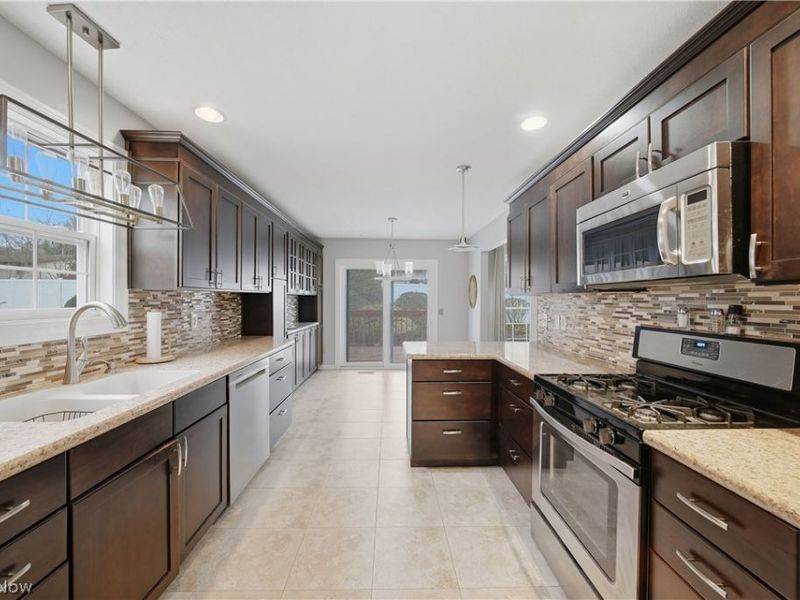 6686 Hogan Way NW, Canton, OH 44718 Photo 19