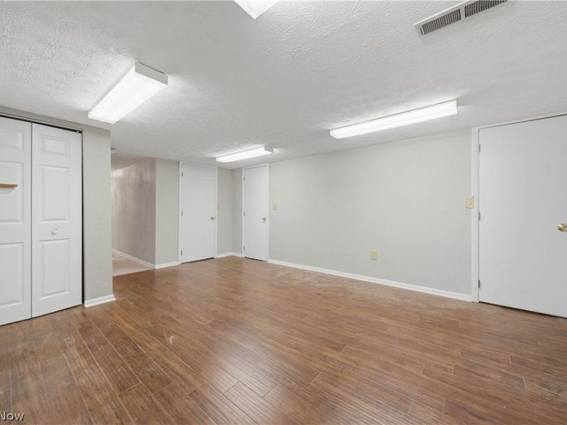 6686 Hogan Way NW, Canton, OH 44718 Photo 33