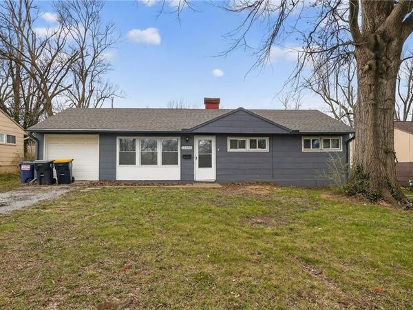 11302 MANCHESTER Avenue, Kansas City, MO 64134
