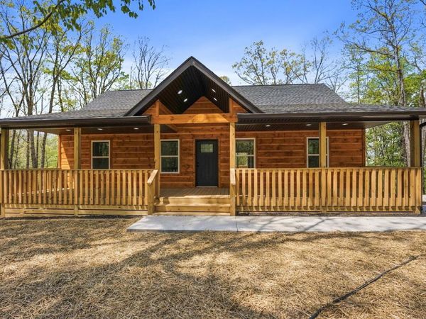 2387 Porch Rock Road, Pikeville, TN 37367