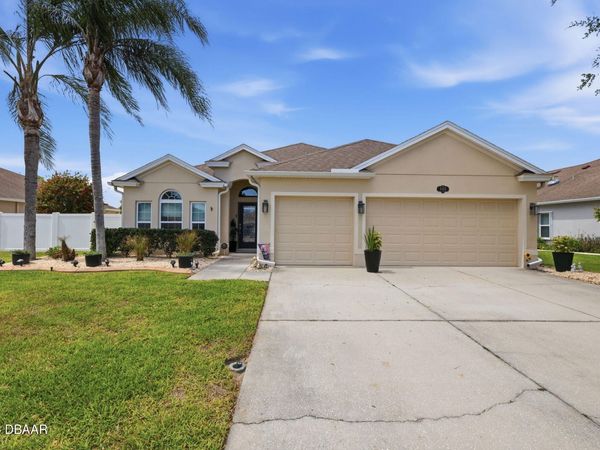 806 Snapdragon Drive, New Smyrna Beach, FL 32168