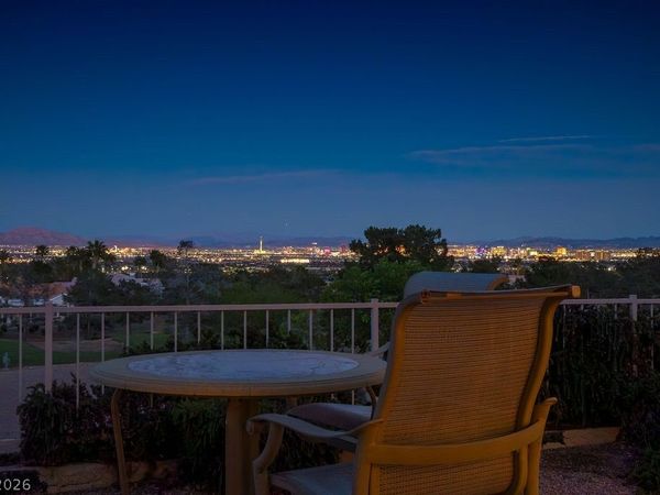 2240 Hot Oak Ridge Street, Las Vegas, NV 89134