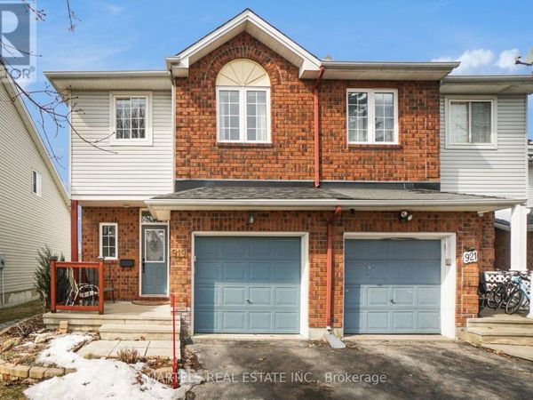 919 Markwick Crescent, Ottawa, ON K4A4J1