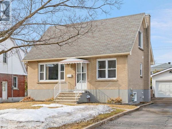 1123 Secord Avenue, Ottawa, ON K1H8C9