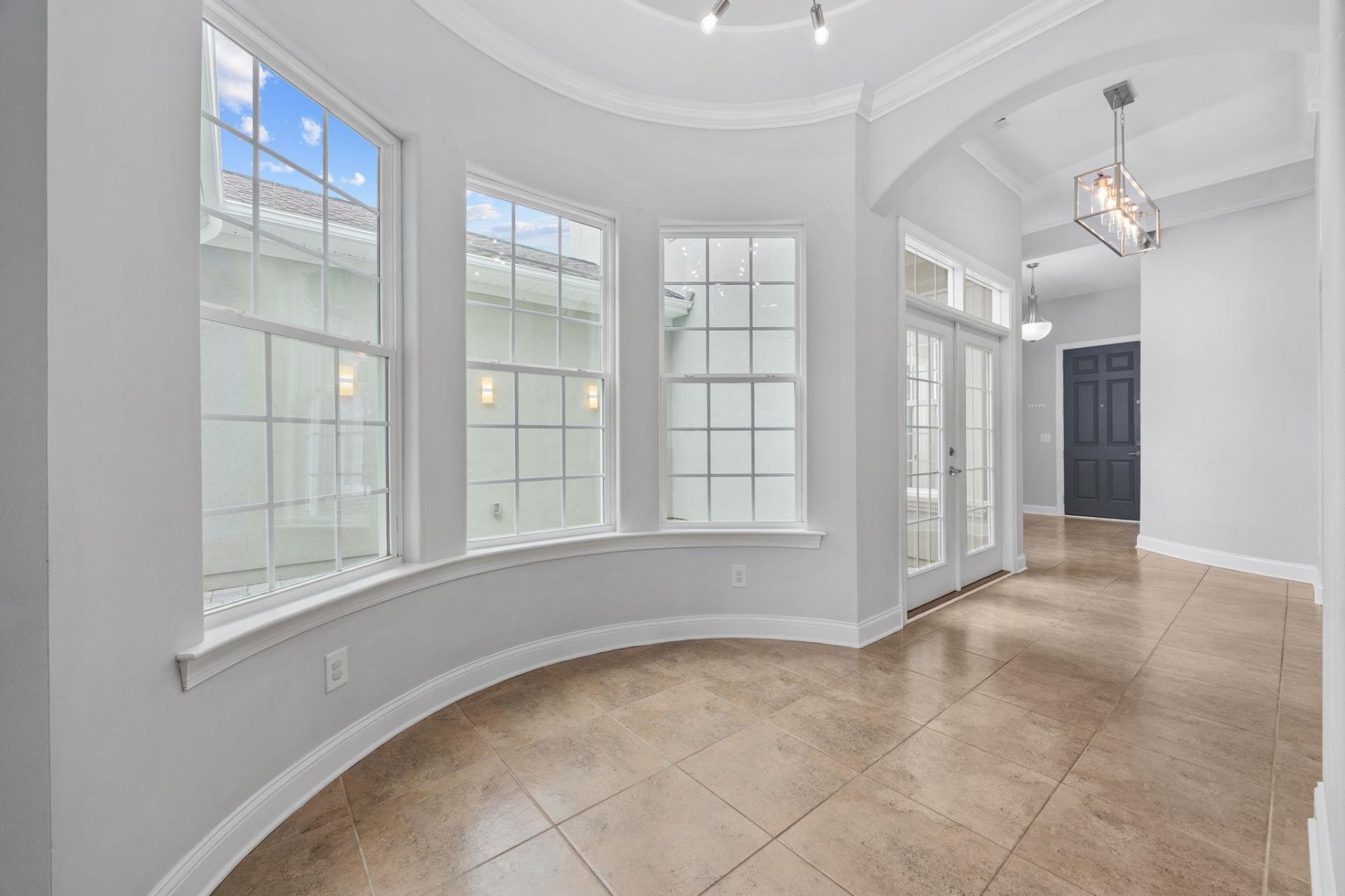 914 Bluffview Dr. Photo 12