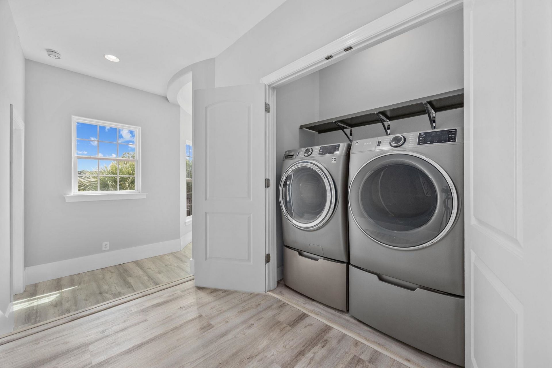 914 Bluffview Dr. Photo 16