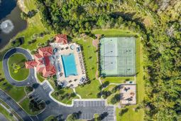 914 Bluffview Dr. photo 4