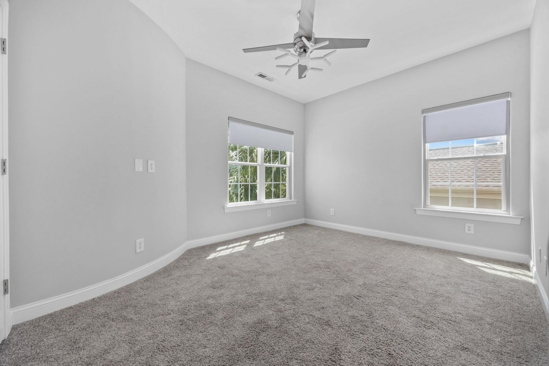 914 Bluffview Dr. Photo 23