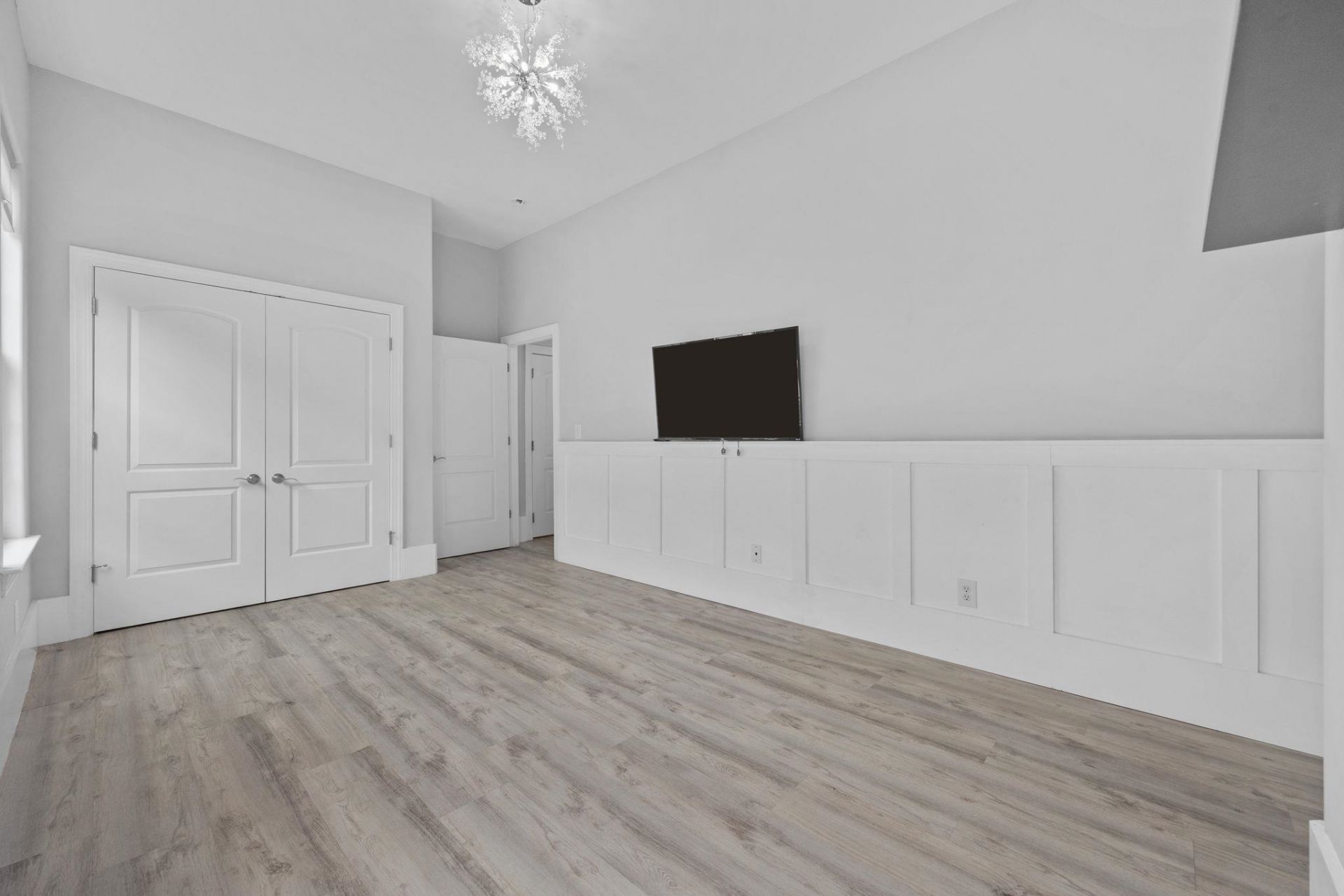 914 Bluffview Dr. Photo 25