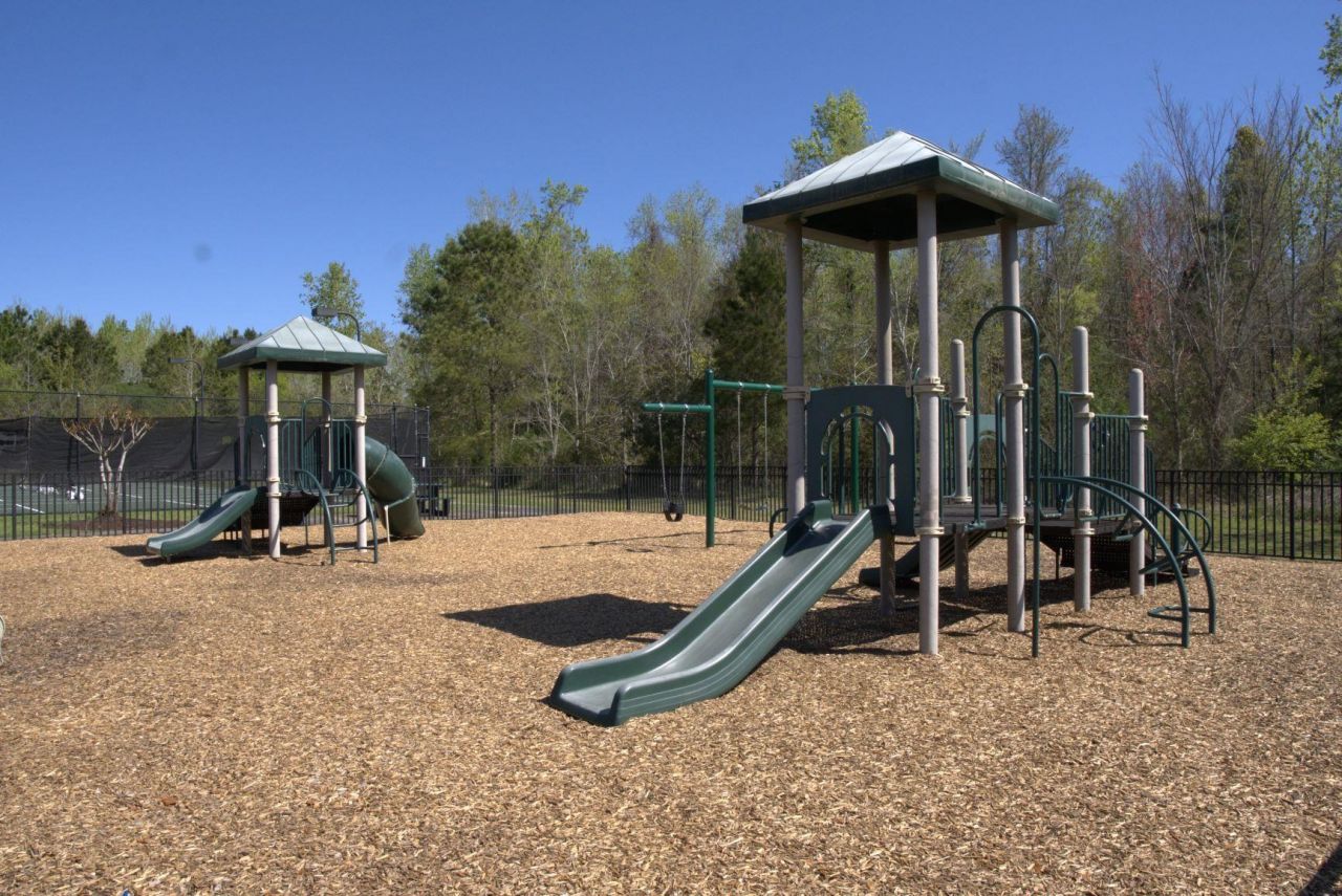 914 Bluffview Dr. Photo 34