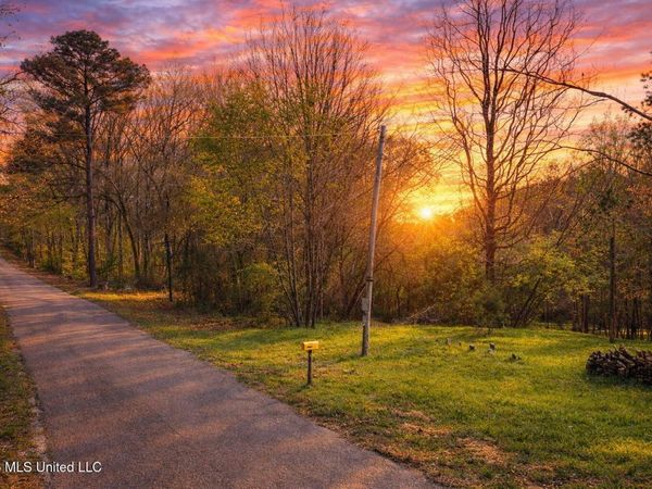 60472 Old Highway 6 , Amory, MS 38821