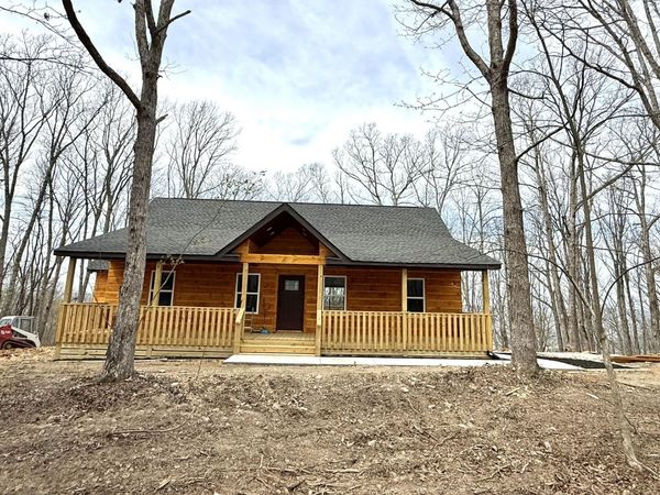 2387 Porch Rock Road , Pikeville, TN 37367