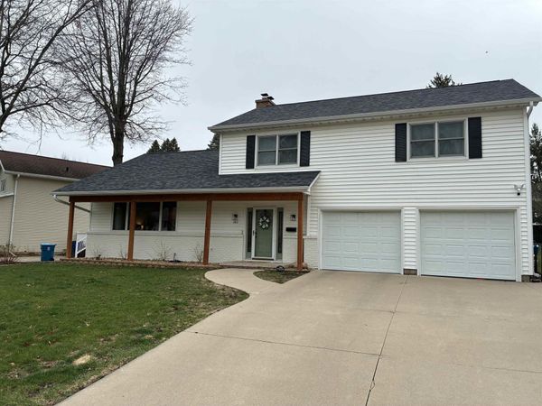 141 Windsor Drive, Waterloo, IA 50701