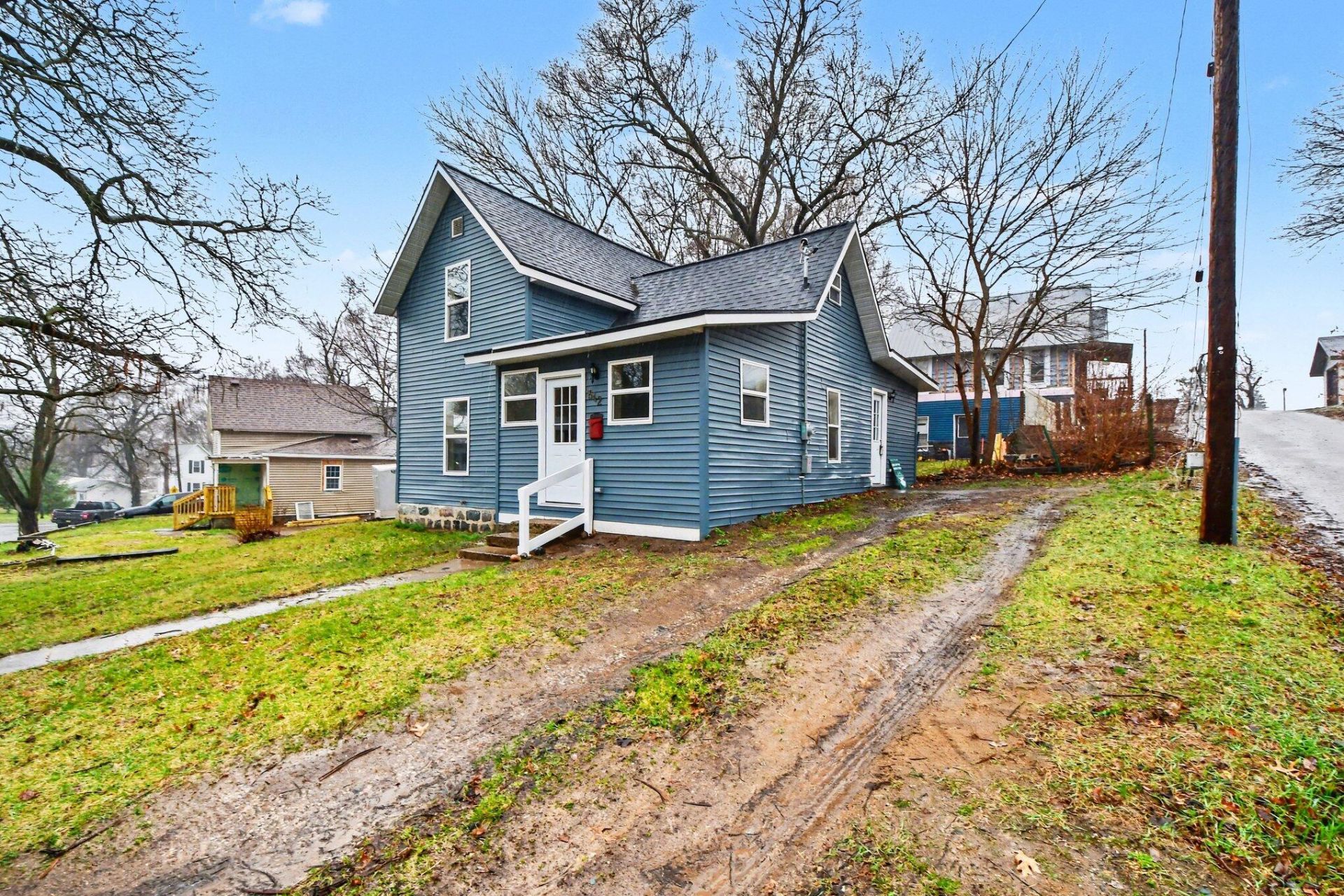 542 Ionia Street, Belding, MI 48809 Main Photo