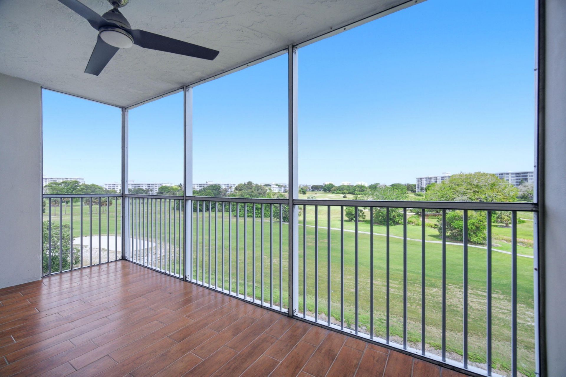 2901 S Palm Aire Drive, Pompano Beach, FL 33069 Photo