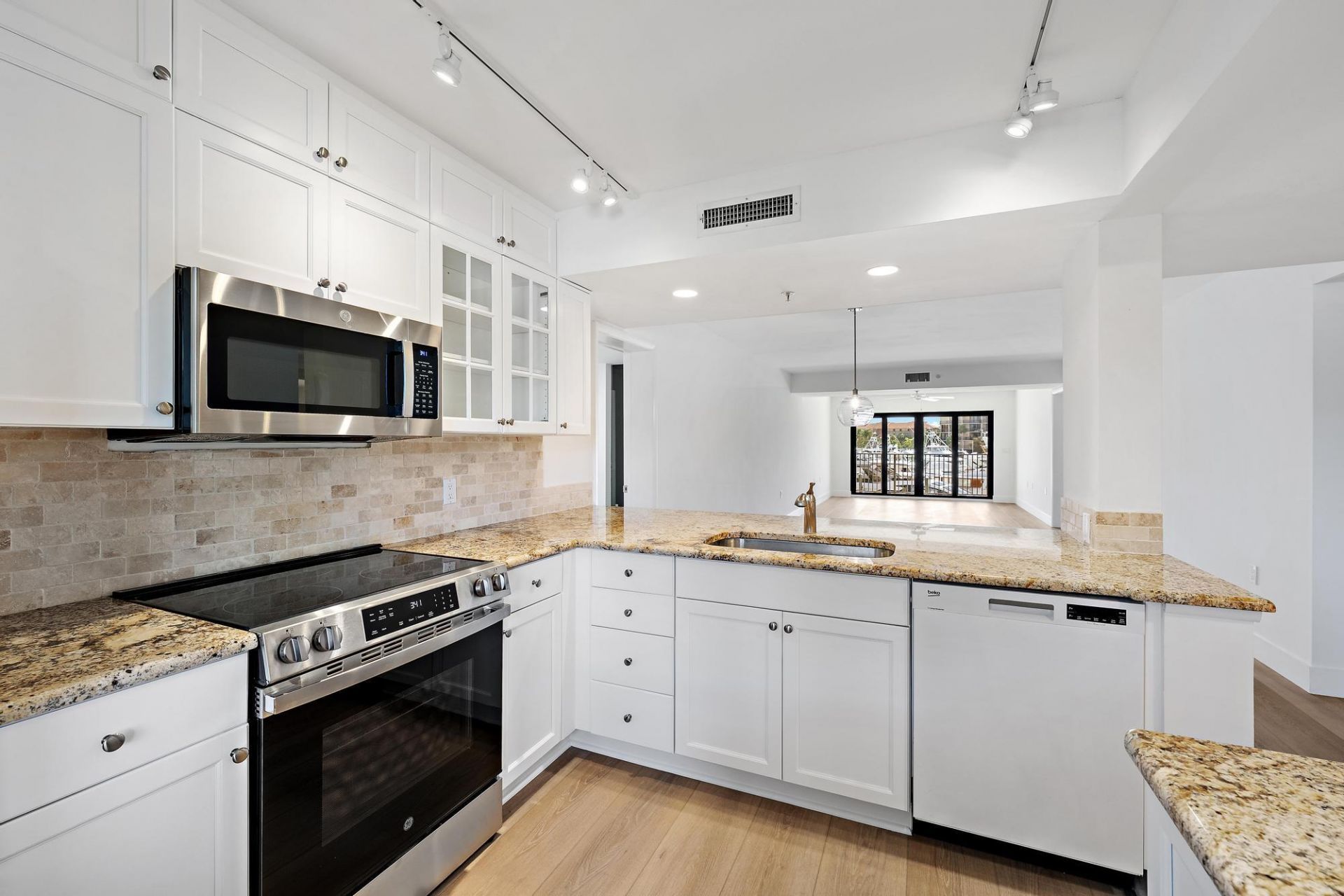 1501 Marina Isle Way, Unit 202, Jupiter, FL 33477 Photo