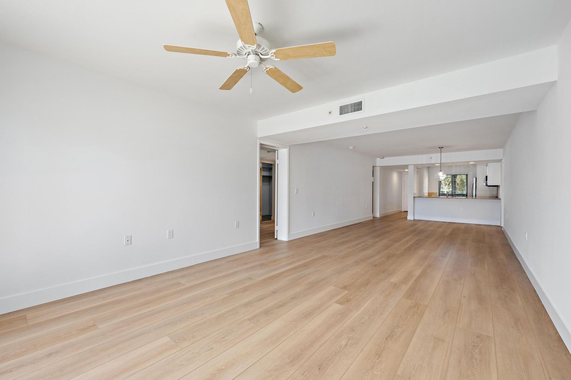 1501 Marina Isle Way, Unit 202, Jupiter, FL 33477 Photo