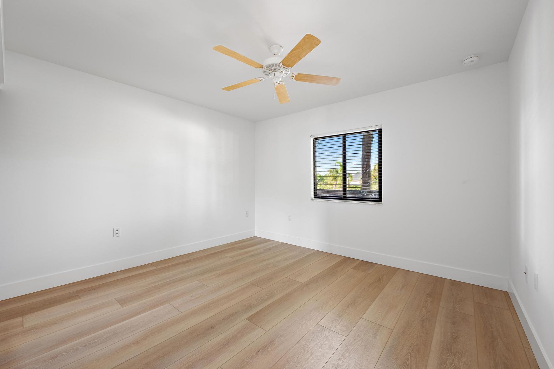 1501 Marina Isle Way, Unit 202, Jupiter, FL 33477 Photo