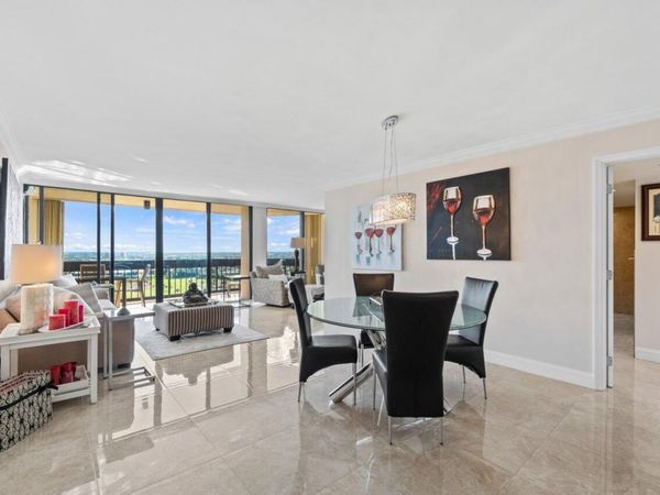 2400 Presidential Way, Unit 1906, West Palm Beach, FL 33401