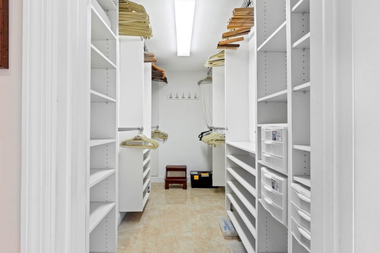 2400 Presidential Way, Unit 1906, West Palm Beach, FL 33401 Photo