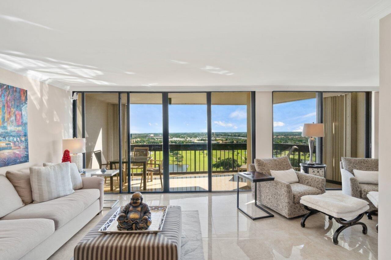 2400 Presidential Way, Unit 1906, West Palm Beach, FL 33401 Photo