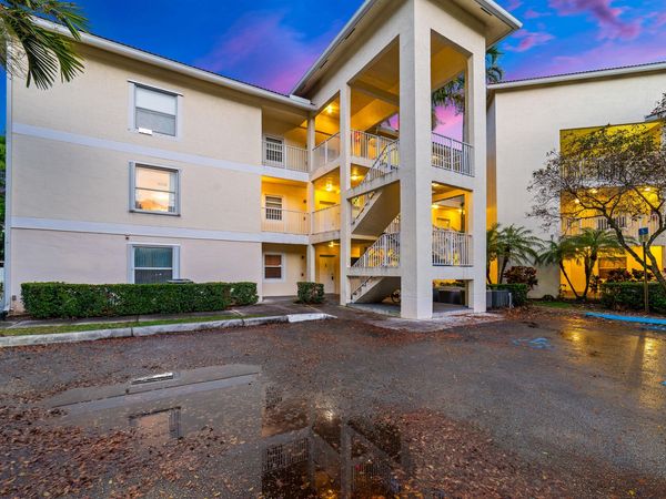 2901 Riverside Drive, Unit 201, Coral Springs, FL 33065