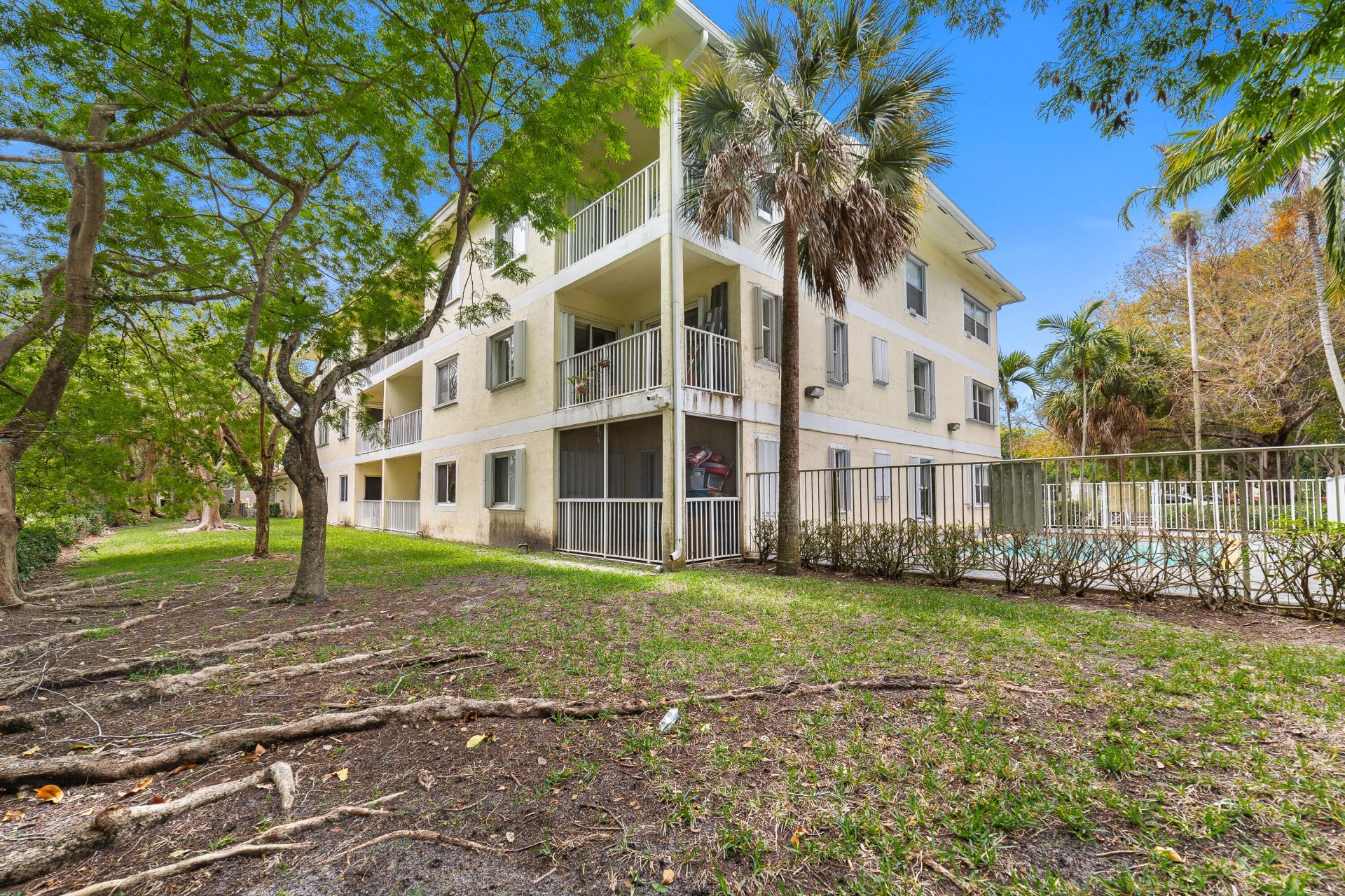 2901 Riverside Drive, Unit 201, Coral Springs, FL 33065 Photo