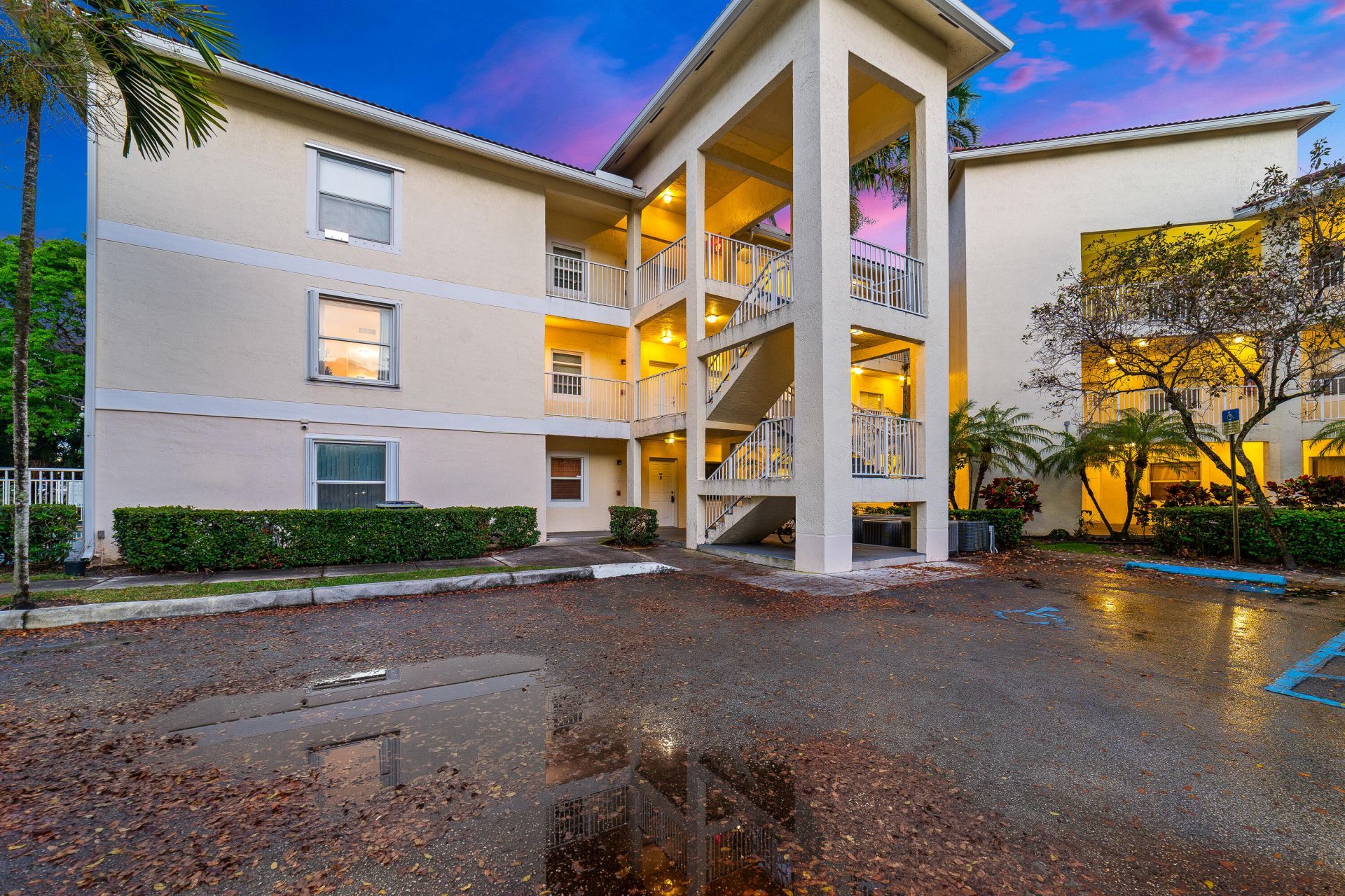 2901 Riverside Drive, Unit 201, Coral Springs, FL 33065 Photo