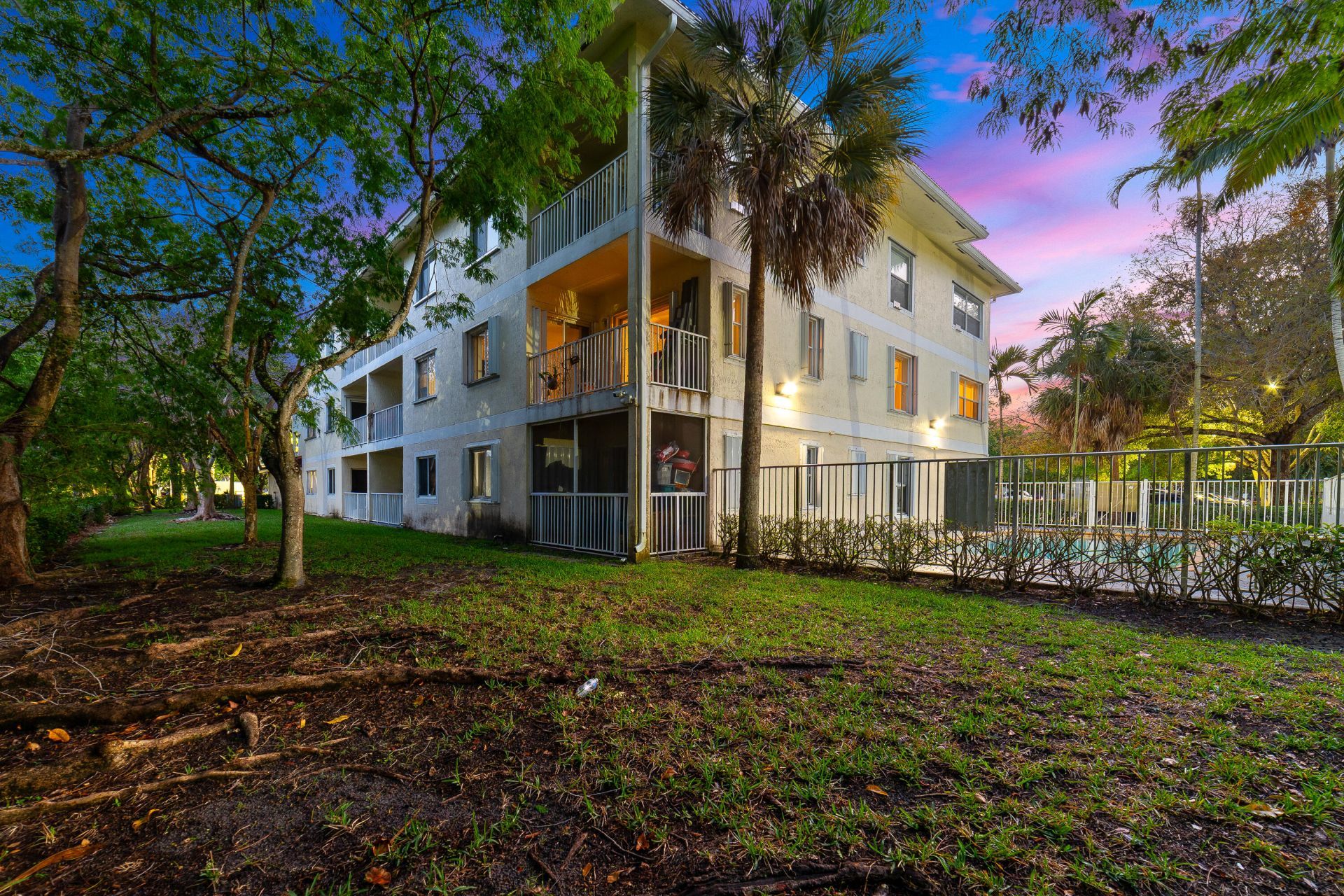 2901 Riverside Drive, Unit 201, Coral Springs, FL 33065 Photo