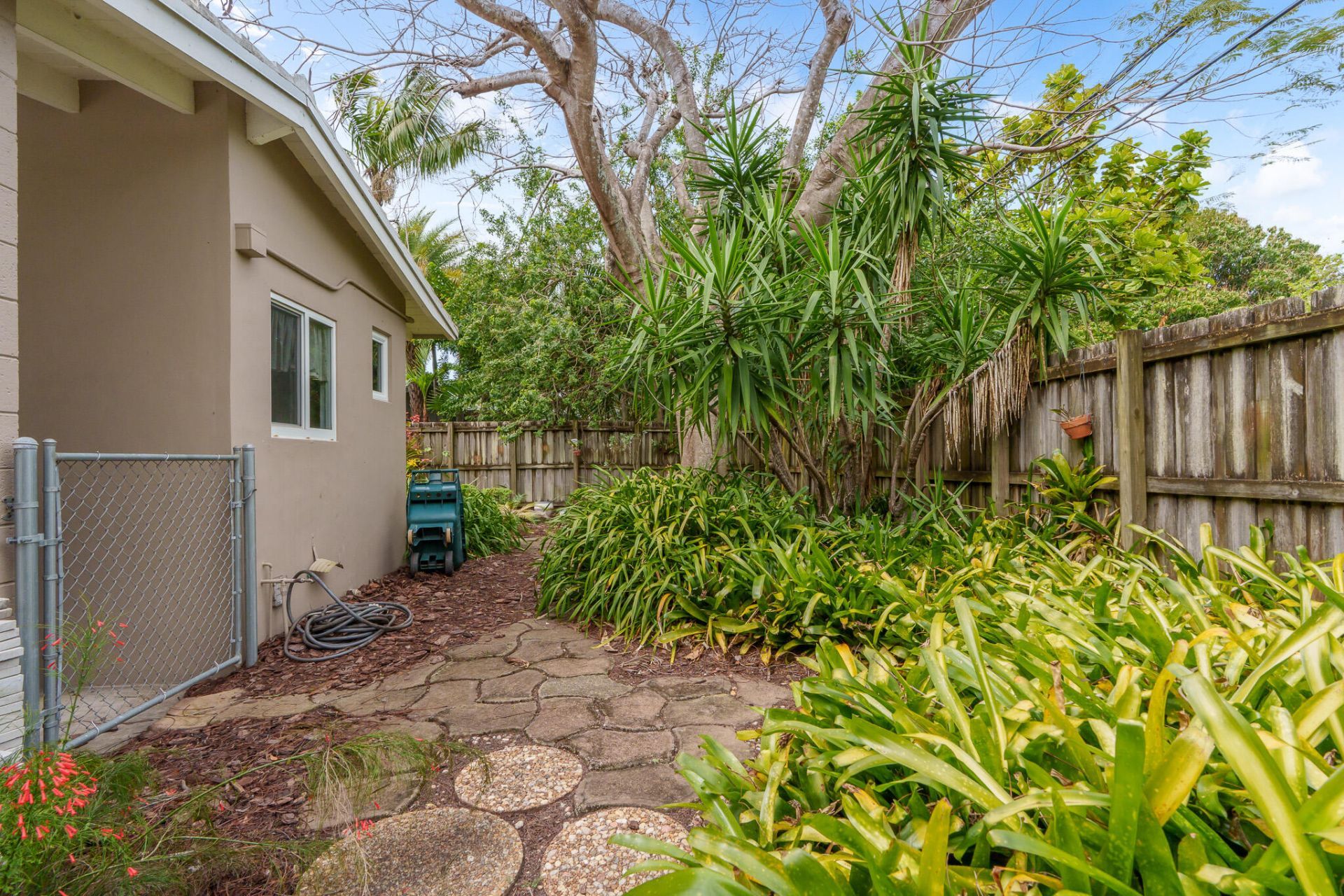 1617 NE 8th Avenue, Fort Lauderdale, FL 33305 Photo