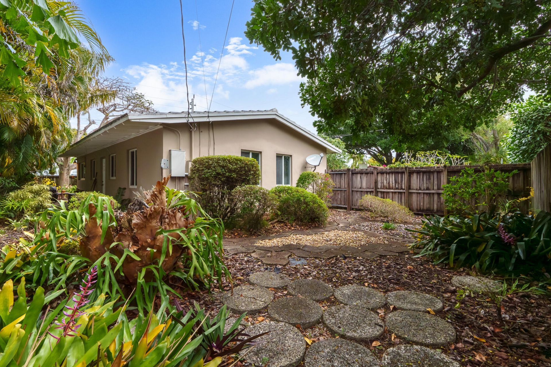 1617 NE 8th Avenue, Fort Lauderdale, FL 33305 Photo