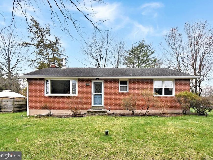 725 Mine Hill Road, Schwenksville, PA 19473 Main Photo