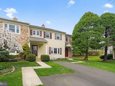1704 SMEDLEY COURT, MAPLE GLEN, PA 19002