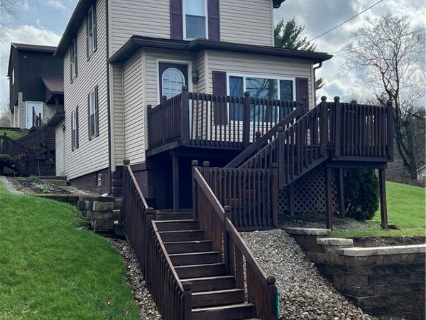 121 S Northview Ave, New Castle, PA 16102