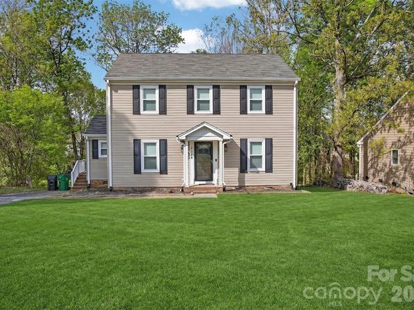 2354 Castlecomer Drive , Charlotte, NC 28262