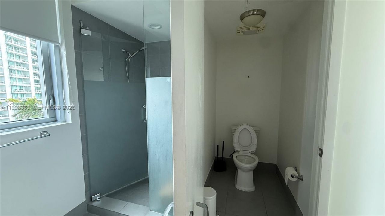 92 SW 3rd St, Unit 1505, Miami, FL 33130 Photo
