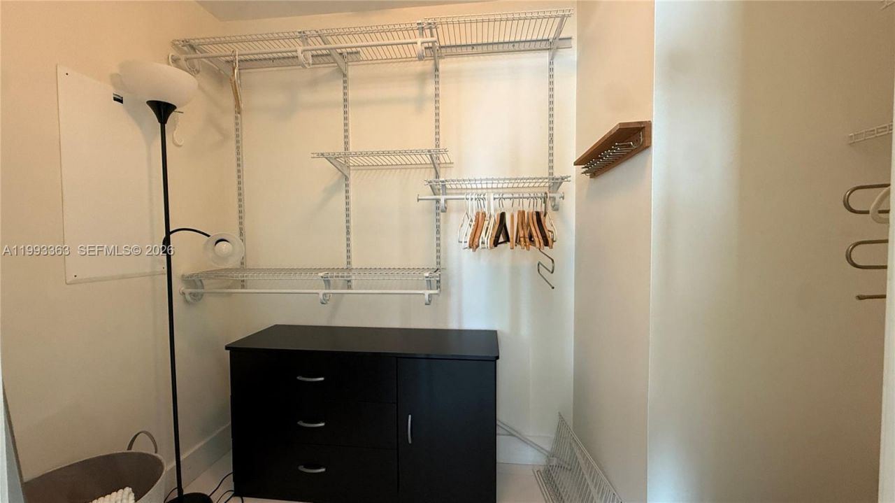 92 SW 3rd St, Unit 1505, Miami, FL 33130 Photo