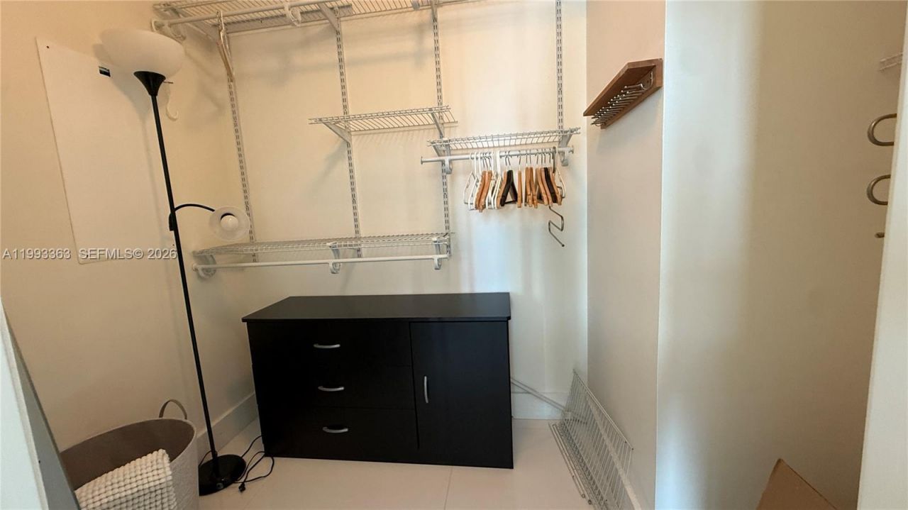 92 SW 3rd St, Unit 1505, Miami, FL 33130 Photo