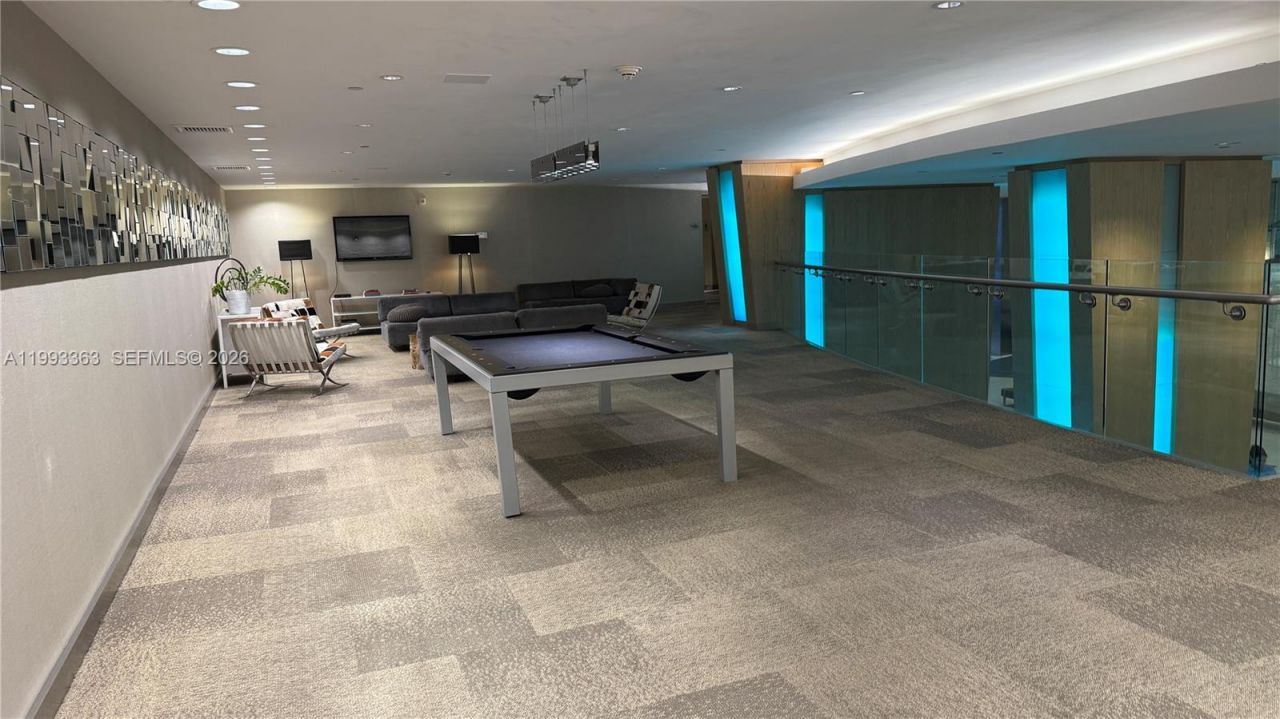 92 SW 3rd St, Unit 1505, Miami, FL 33130 Photo