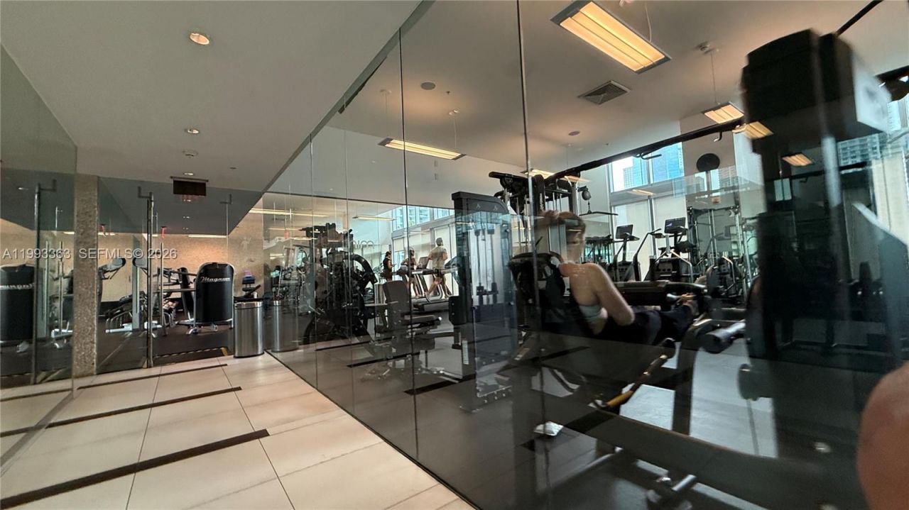 92 SW 3rd St, Unit 1505, Miami, FL 33130 Photo